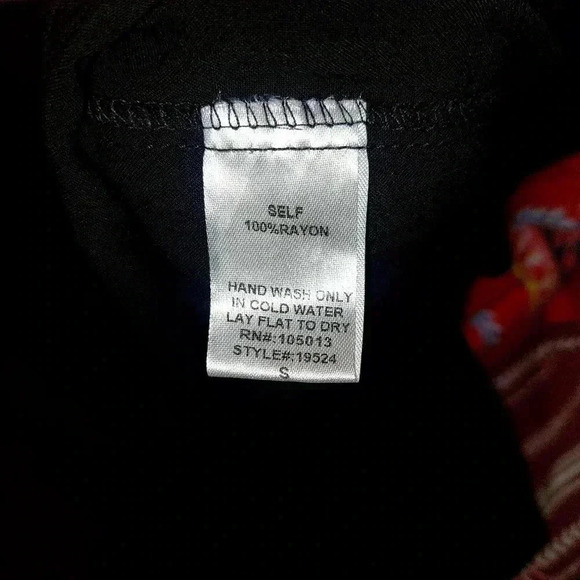 Savanna Jane Embroidered Boho Aztec Blouse Women’s Size Small - Picture 9 of 9